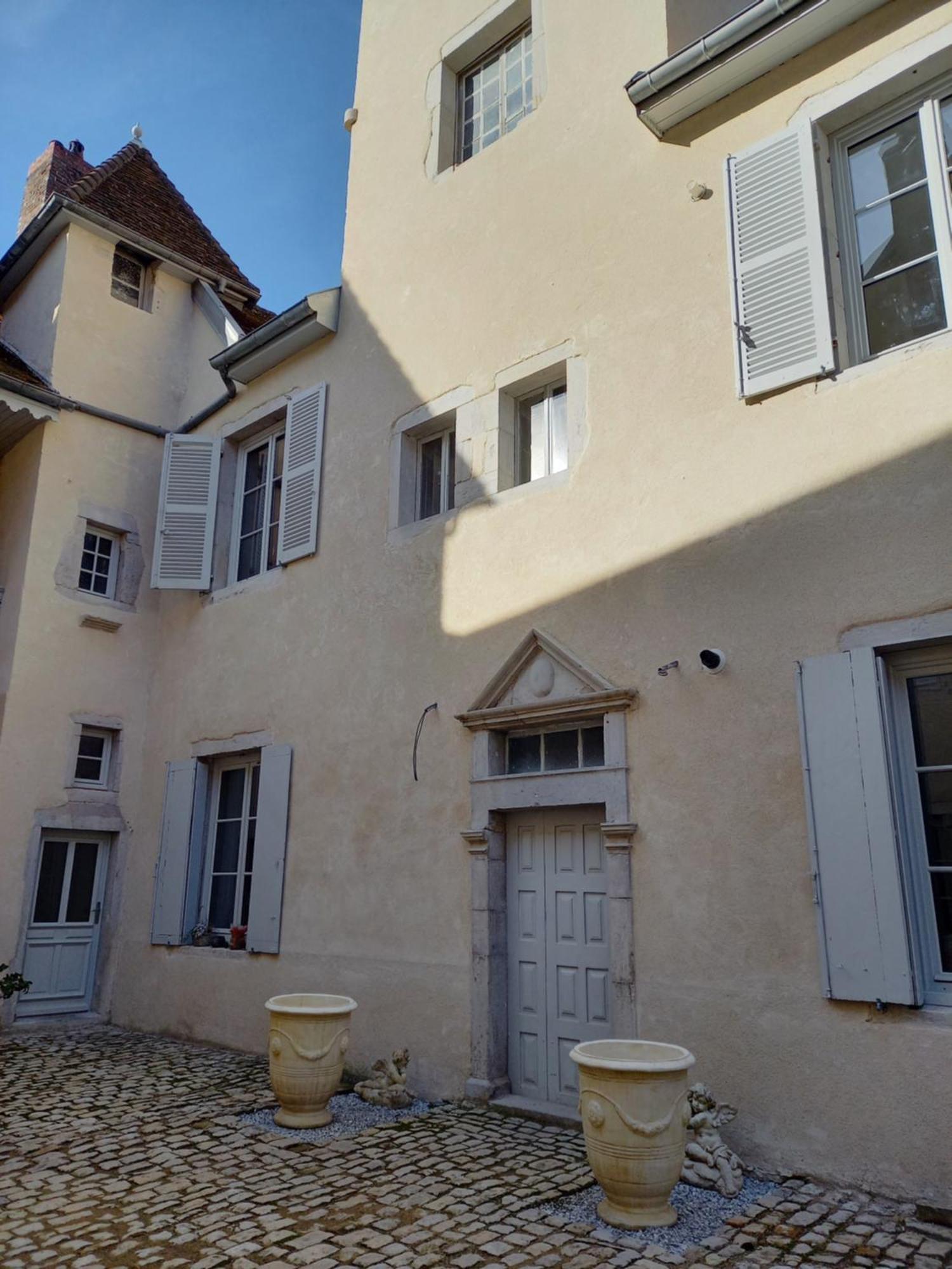 Les Meubles Du Colombier Lons-le-Saunier Exterior foto